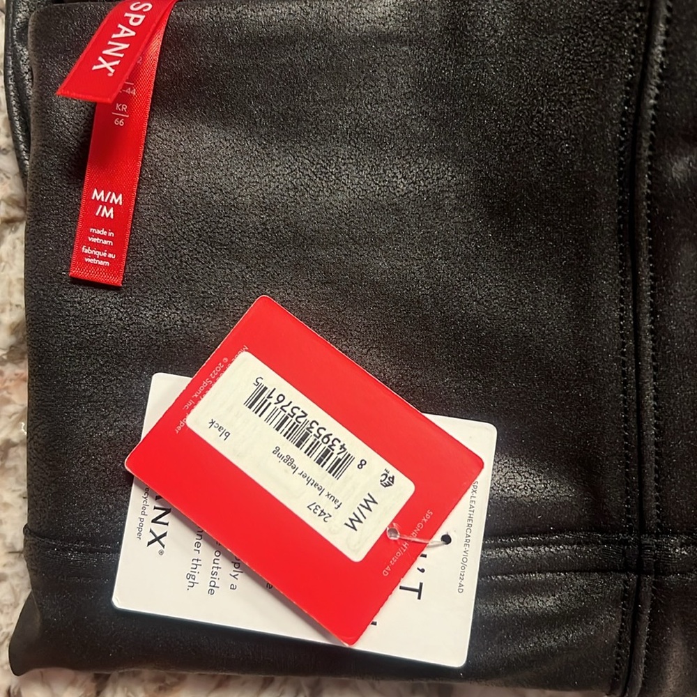 NWT Spanx Black Faux Leather Leggings - Picture 2 of 3
